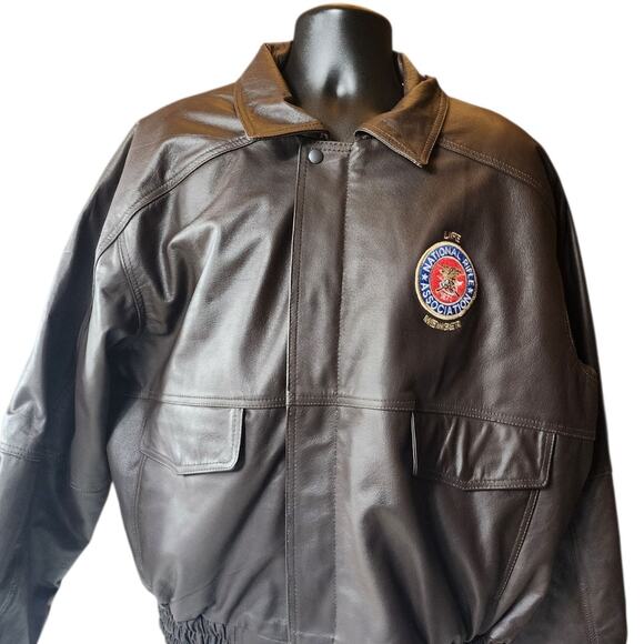 Burks Bay Leather Jacket Mens 2XL NRA Life Member Patch Logo \Bomber Vintage Y2K - Picture 2 of 16
